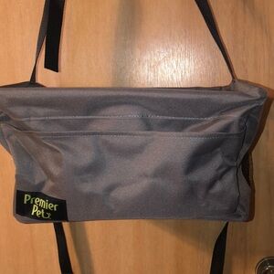 MWOT Premier Pet car seat